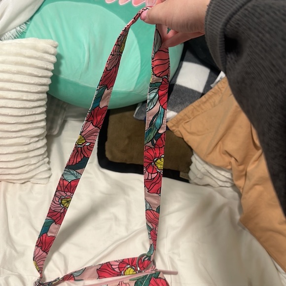 Vera Bradley Floral Purse NWOT - Picture 2 of 8
